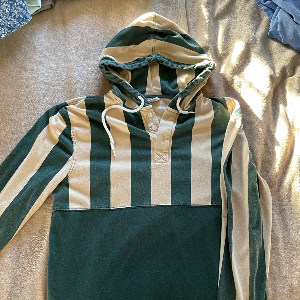 Urban Outfitters Sweatshirt